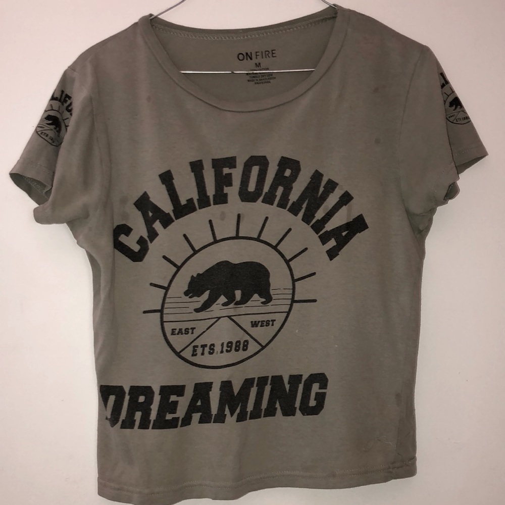 Small woman’s tee